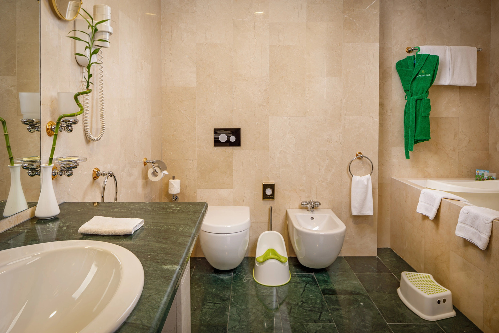 Отель Волынское Конгресс-Парк