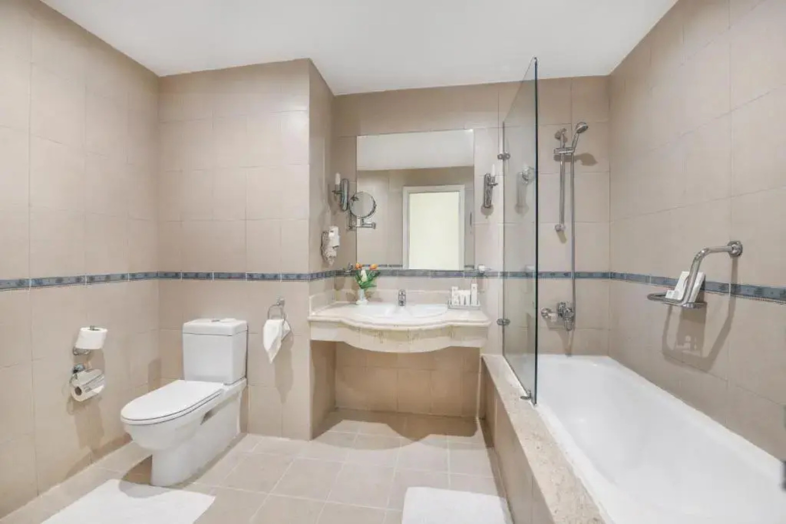 Отель Tolip Aswan