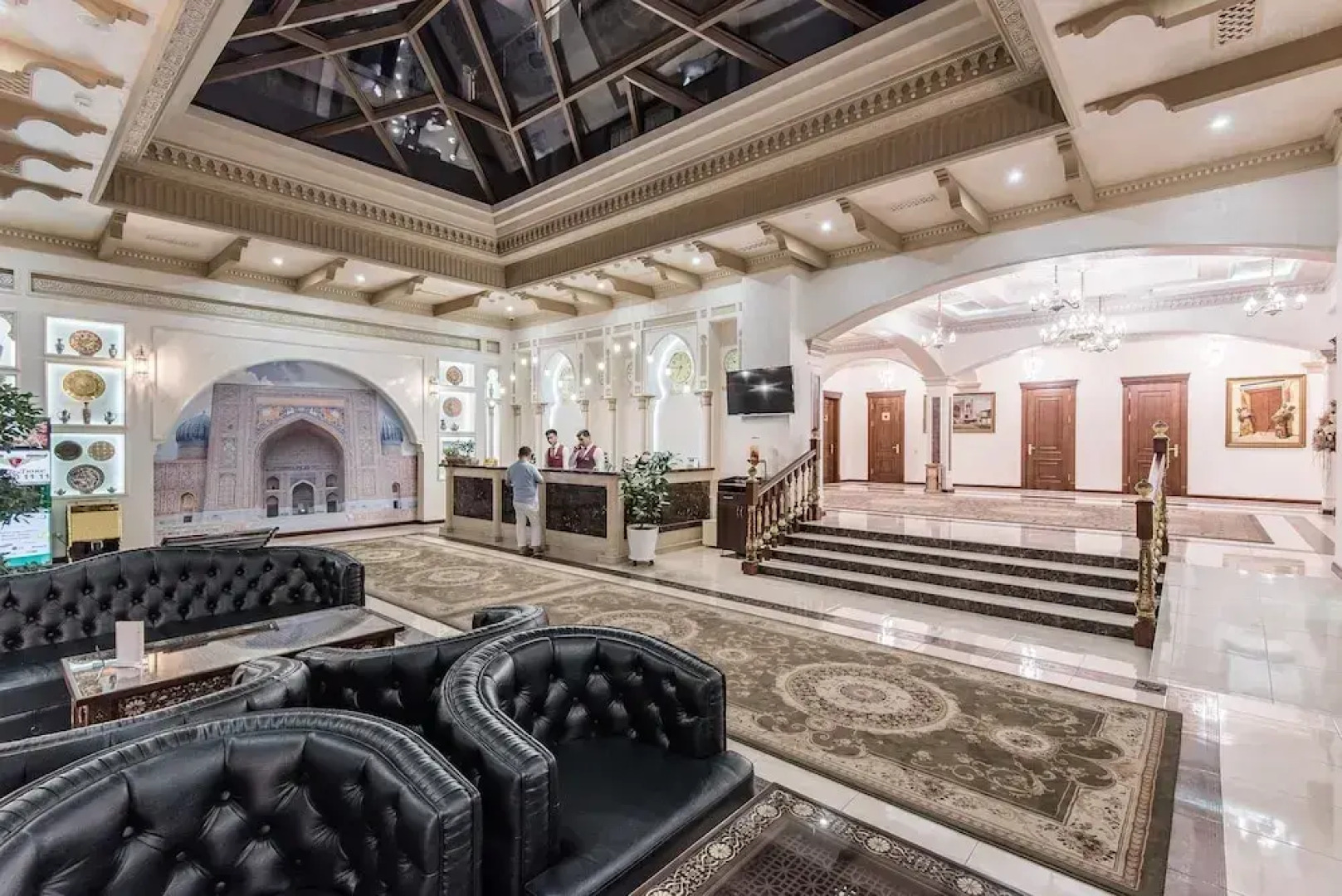 Отель Huayue Mansion