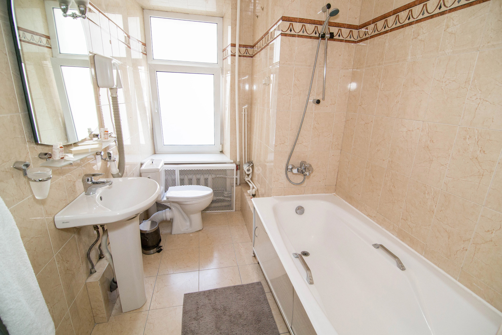 Отель Ростовчанка