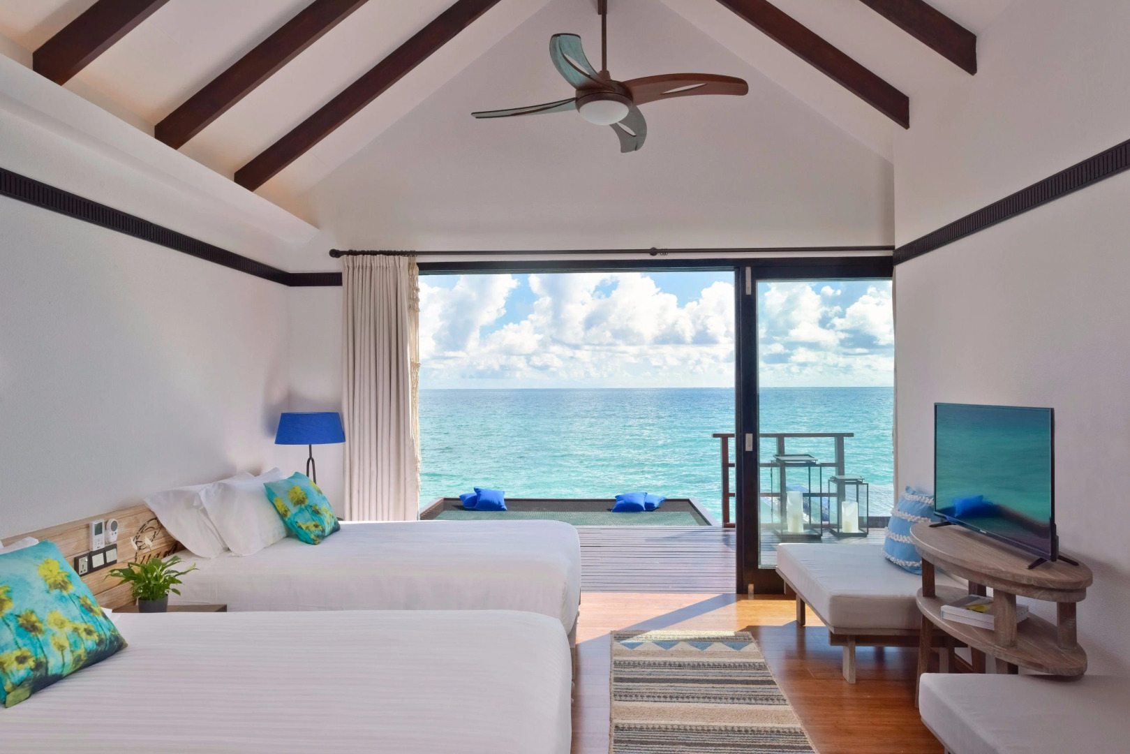 Grand Park Kodhipparu Hotel