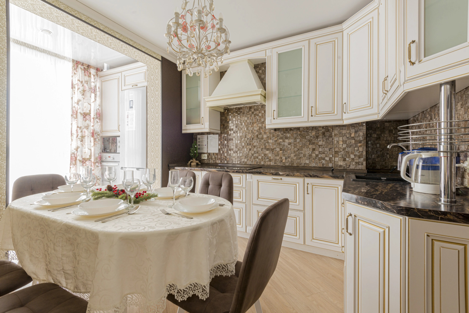 Квартира 3-к с панорамными окнами на залив от RentAp, 6 сп.мест