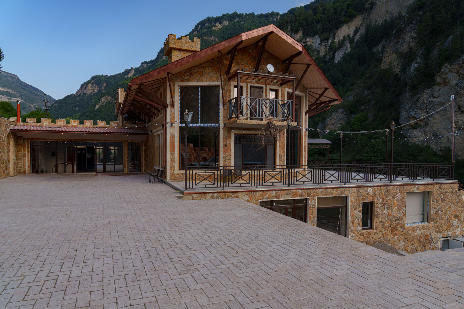 Гостевой дом  Шале Карата