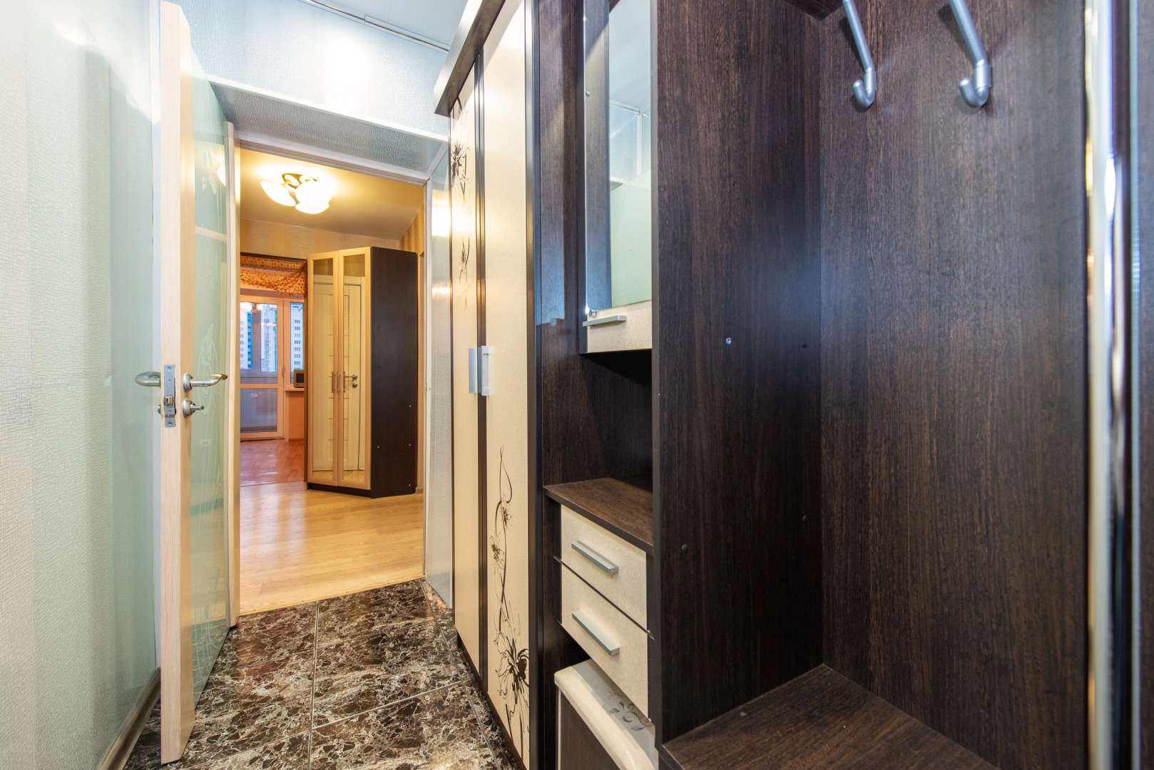 Апартаменты Яр-сутки на Московском 159