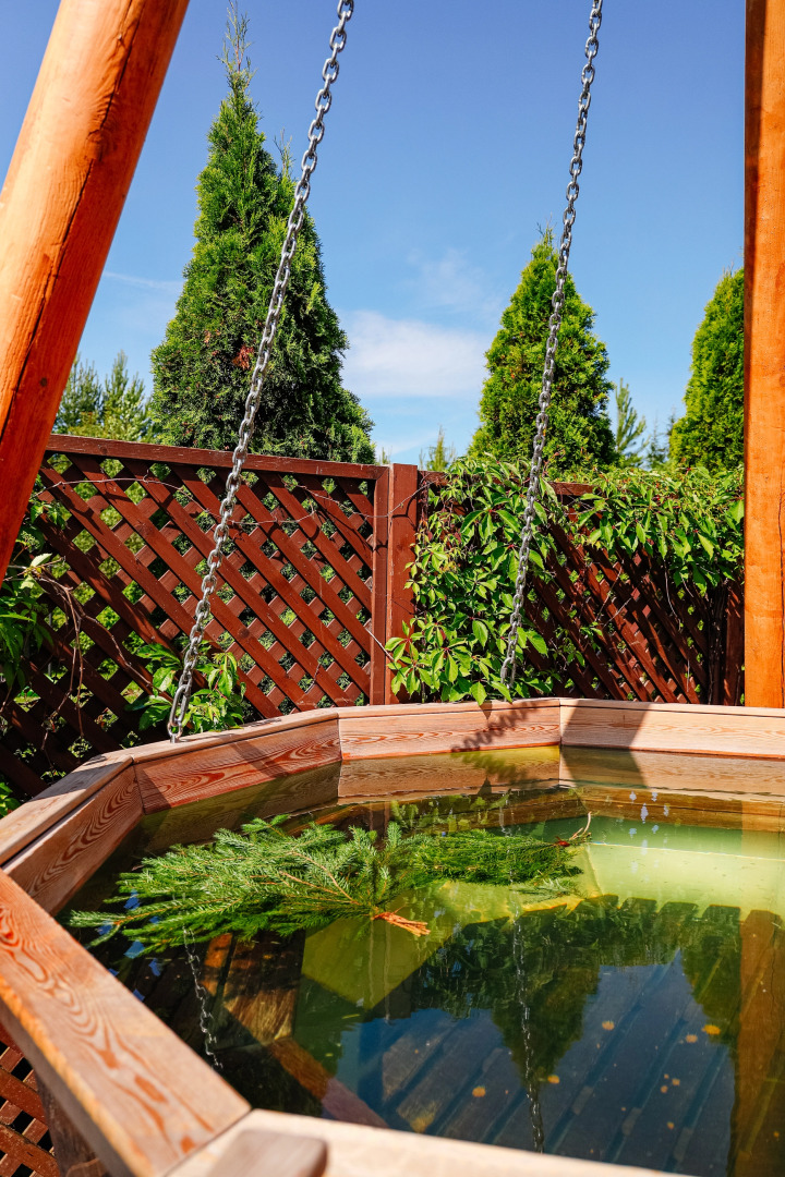 Отель Левада