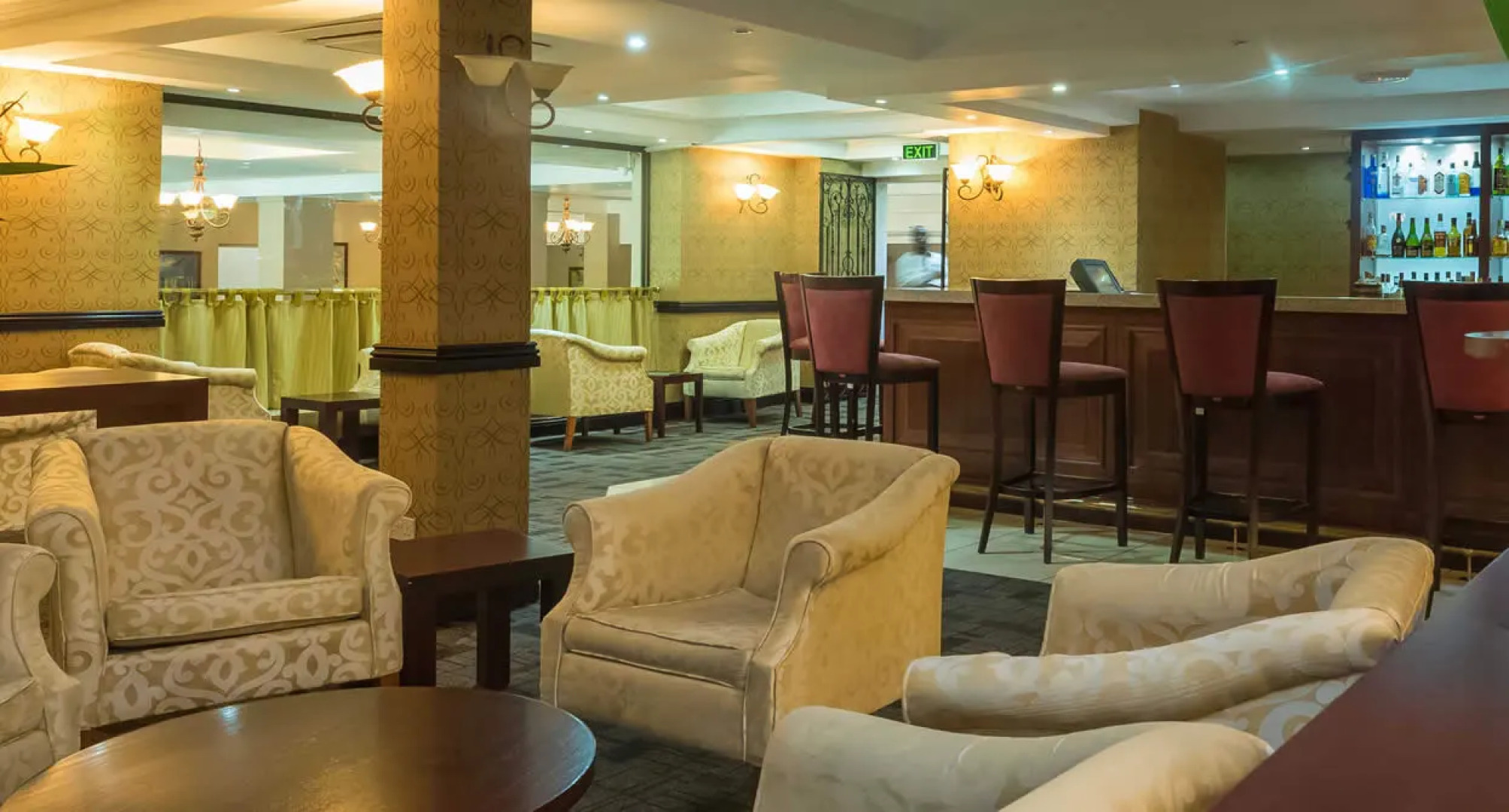 Отель Sunbird Capital