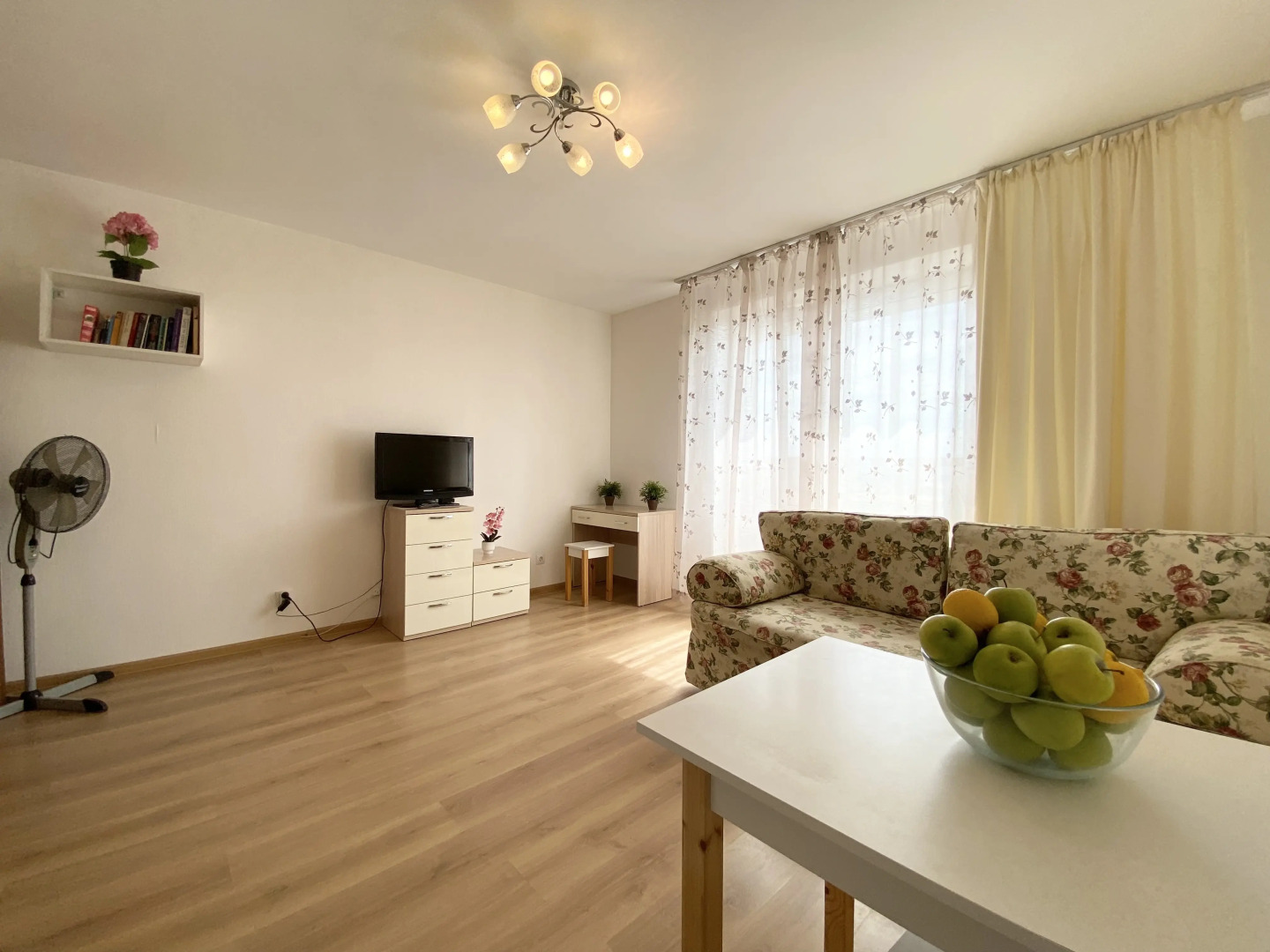 Апартаменты Видовая Cтудия в ЖК Живи на Садовой