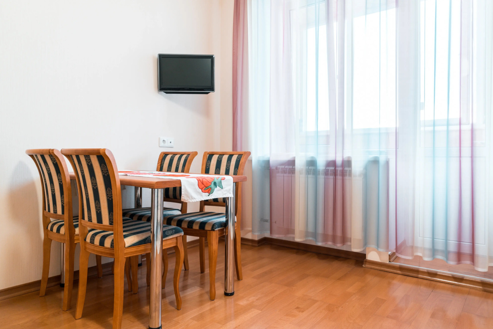 Апартаменты на Новомостовой 8