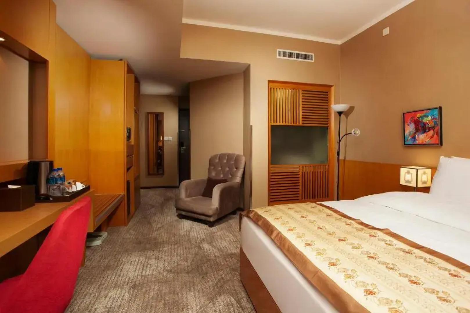 Отель Ramada by Wyndham Ulaanbaatar Citycenter