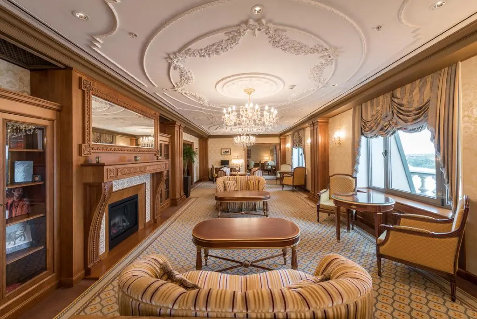 Отель Fairmont Grand Kyiv