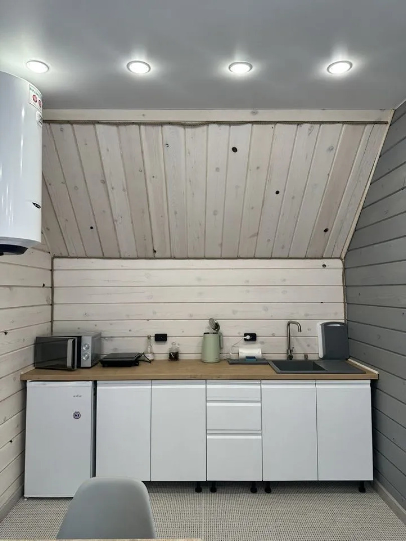 Частный дом Хвоя в окружении кедрового леса