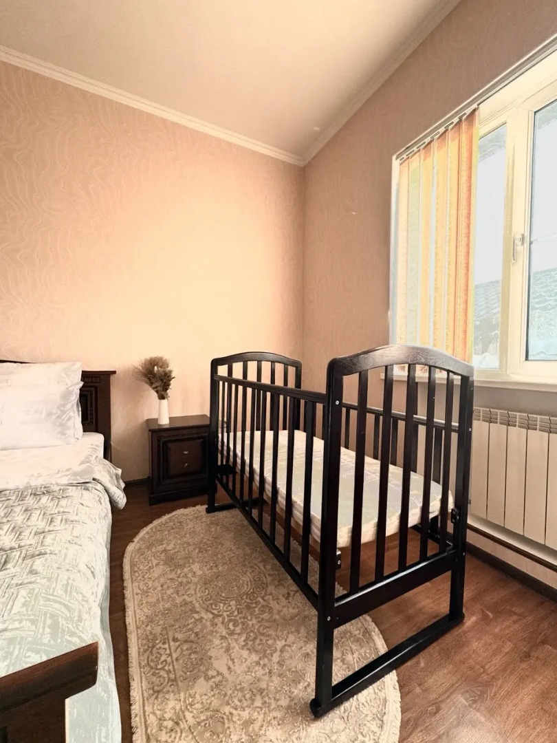 Частный дом с бассейном