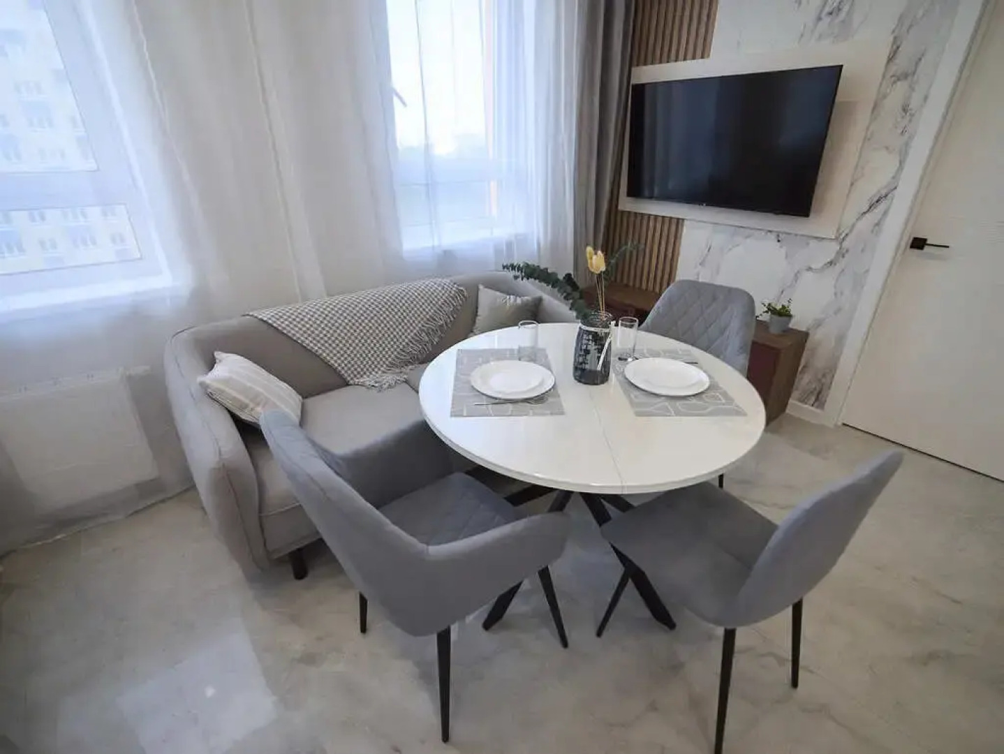 Апартаменты Премиум у Океаниса и Парка Швейцарии