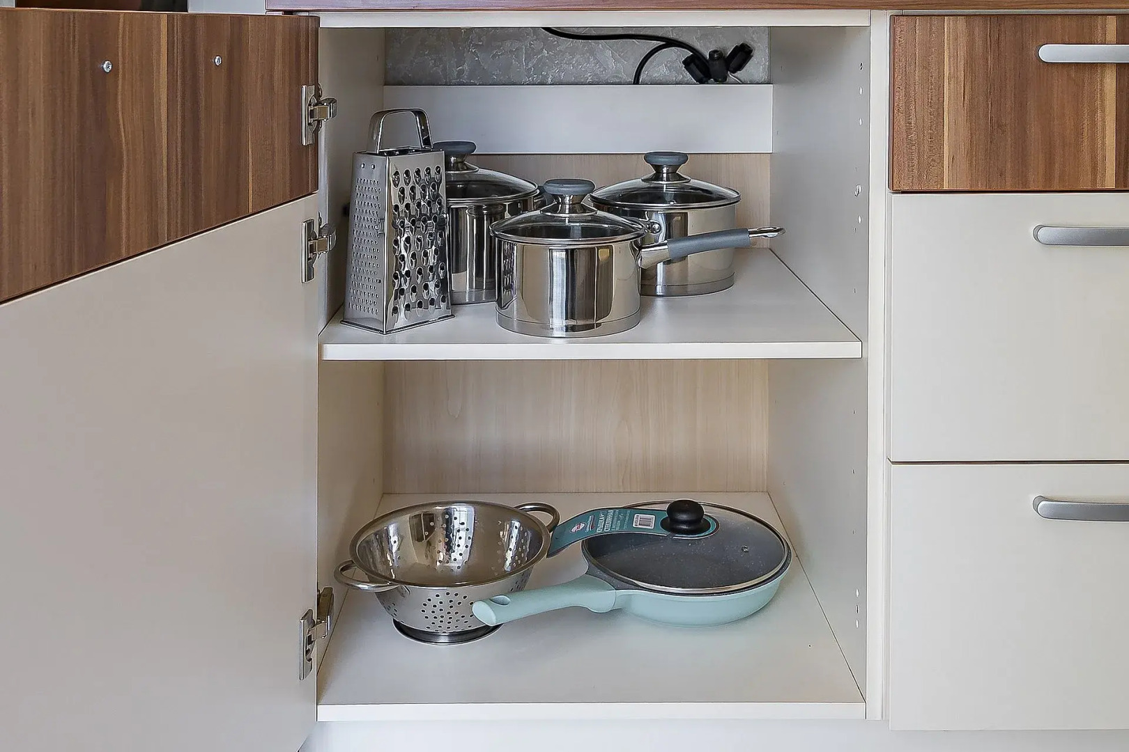 Апартаменты iZi Apart на Московском шоссе рядом ст. Метро  и Ж/Д Вокзал