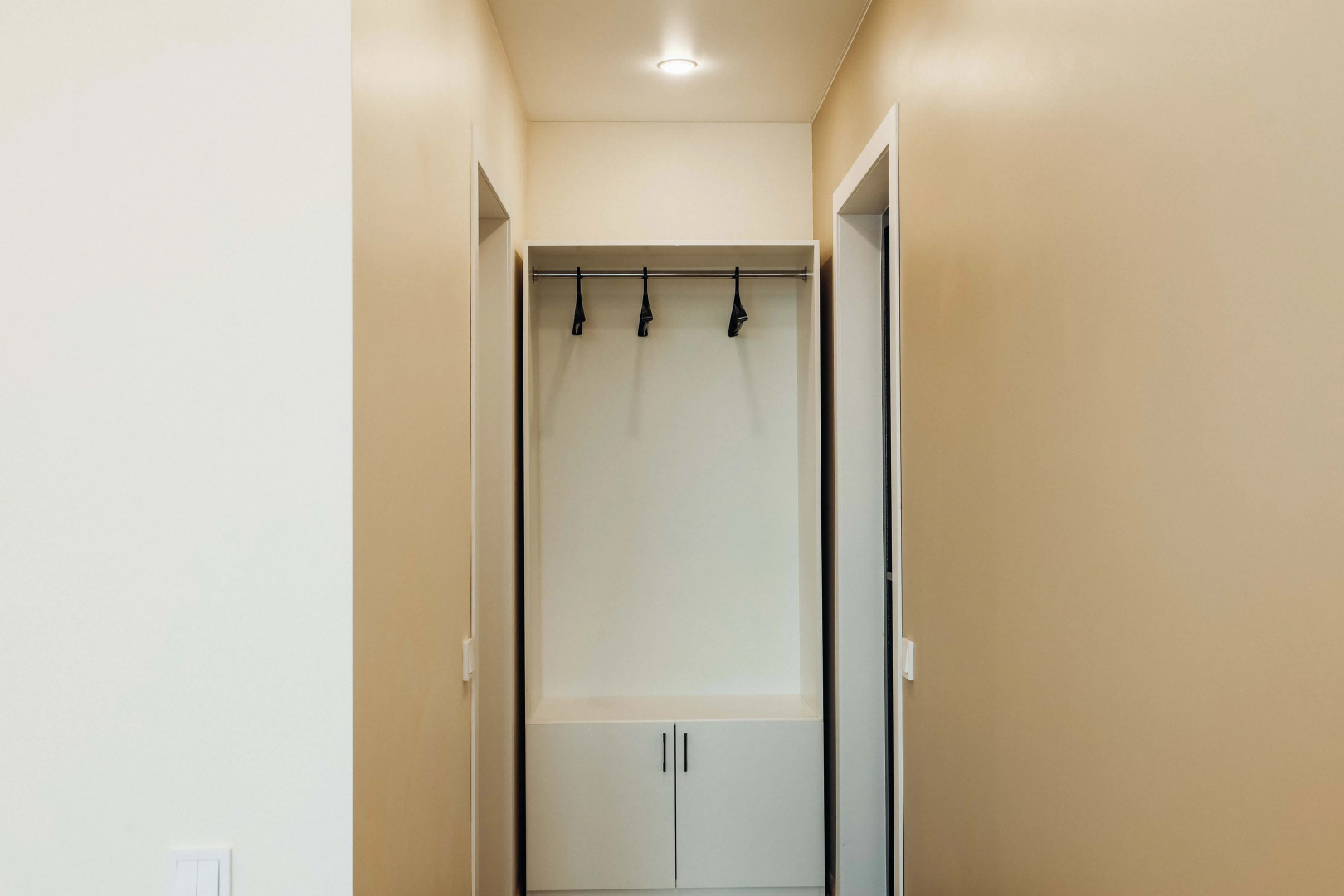 Апартаменты Взлёт Возле Аэропорта на 2 Гостя