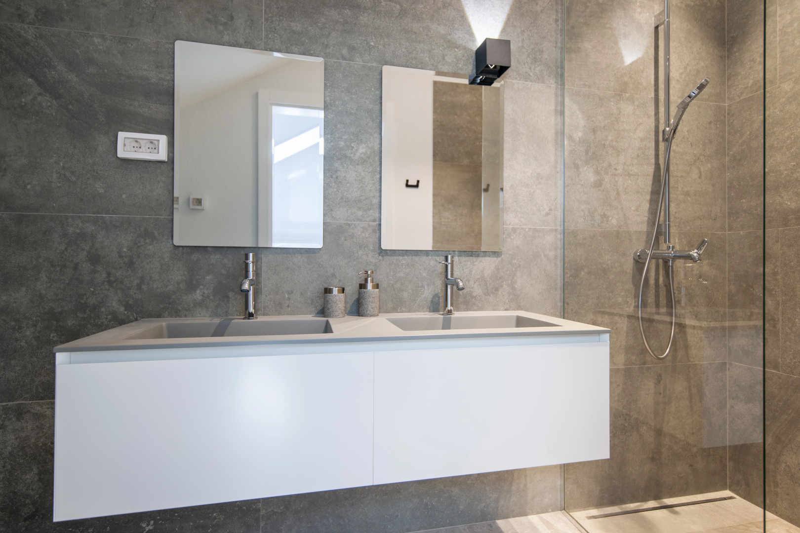 Вилла Shah Complex