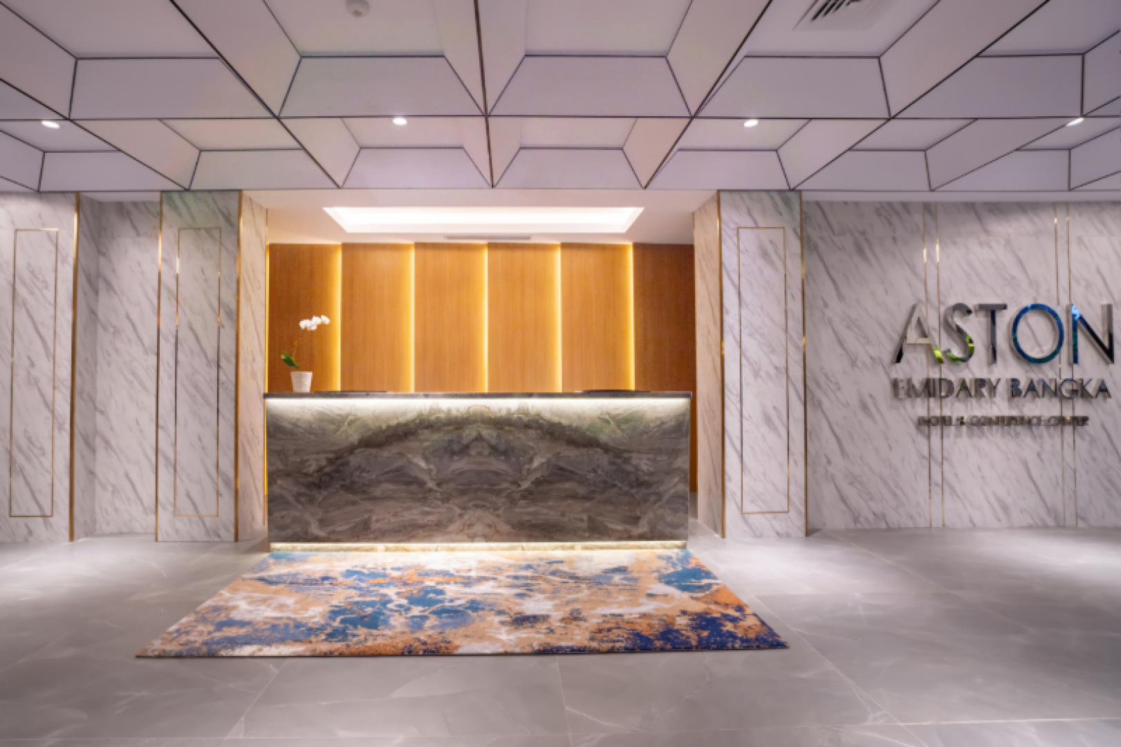 Отель Aston Emidary Bangka Hotel and Conference Center