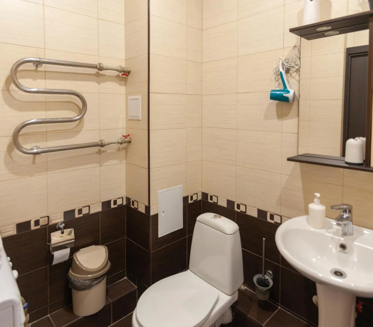 Апартаменты однокомнатные (137) Серебровская 91