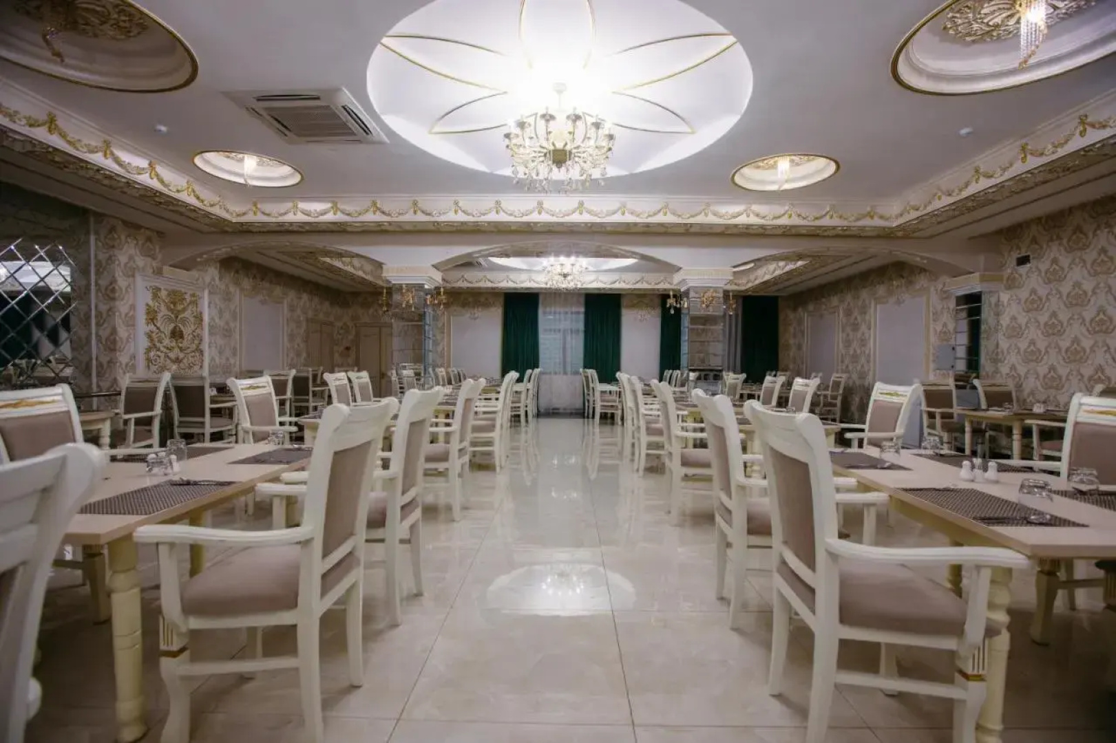 Отель Grand Hotel Sogdiana