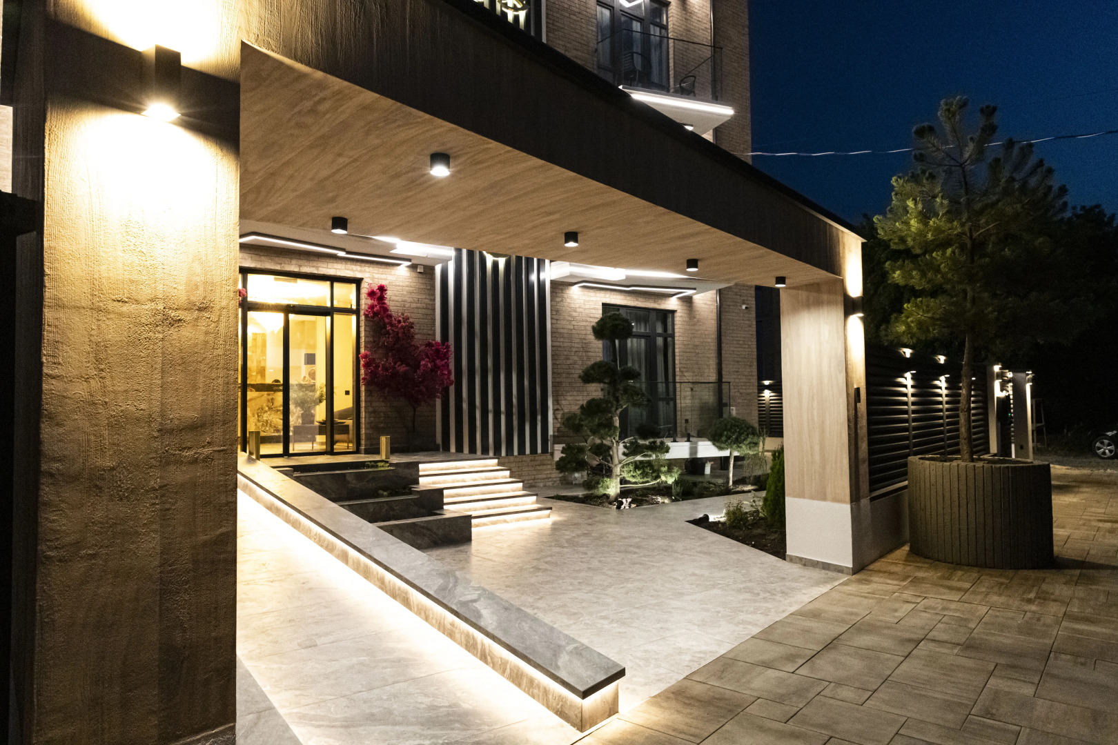 Отель Лотос