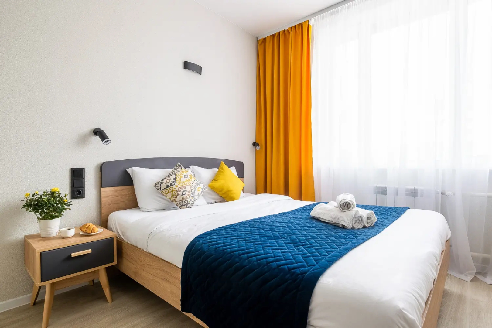 Квартира Яркая студия рядом с набережной и кондиционером