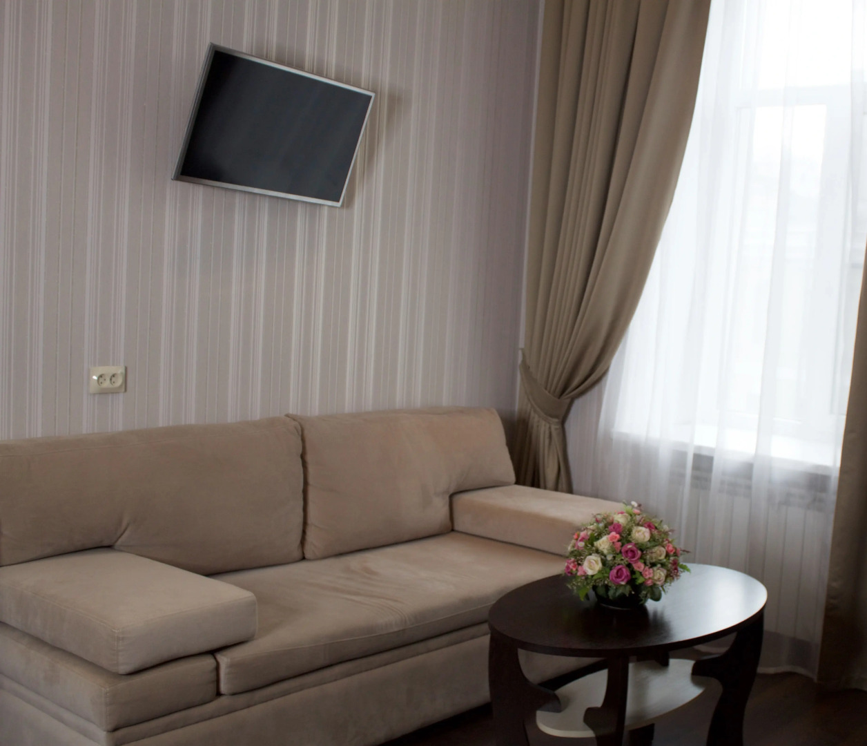 Меблированные комнаты Roma Hotel