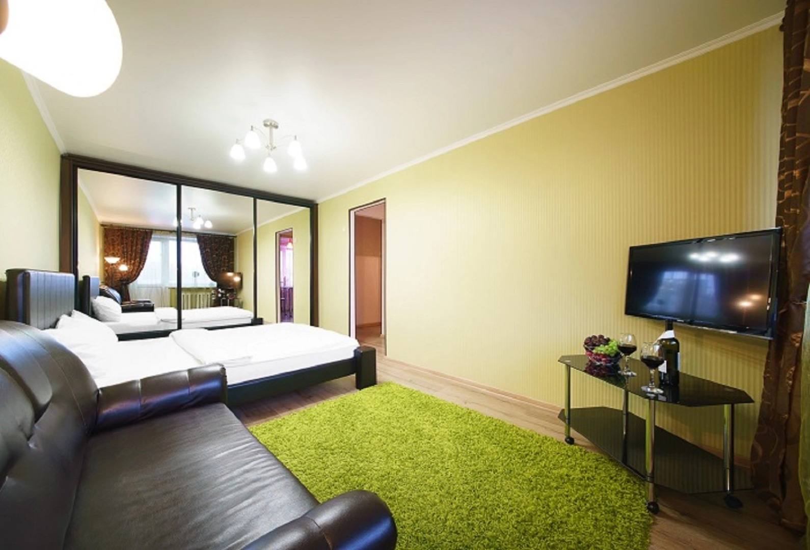 Апартаменты PaulMarie на Октябрьской