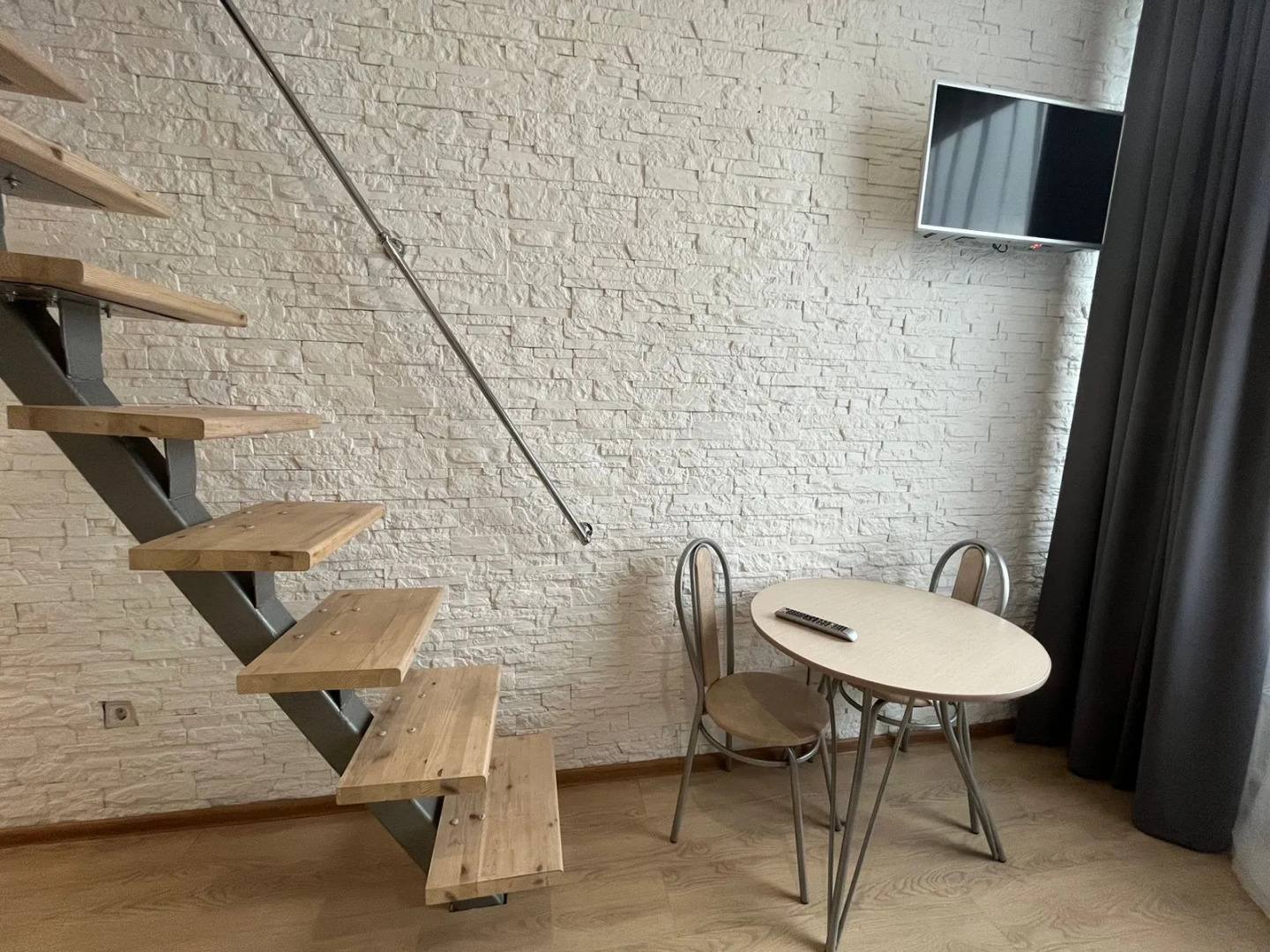 Апартаменты Буденного 51к6 8-3