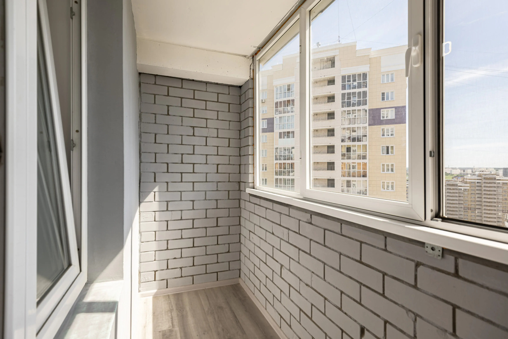 Квартира 1-к недалеко от залива на Пирогова 1/3 от RentAp, 4 сп.места