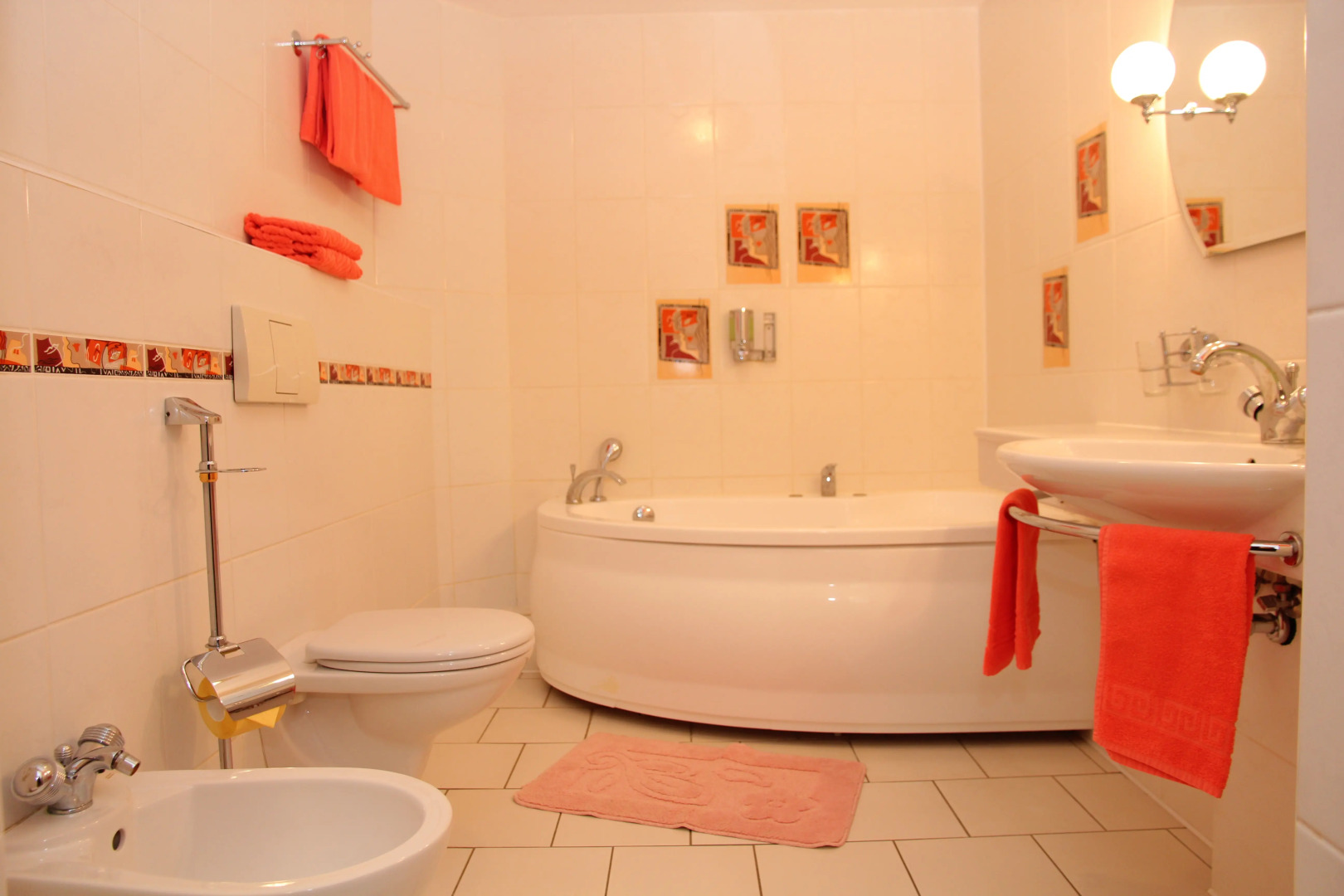 Отель Четыре Короны