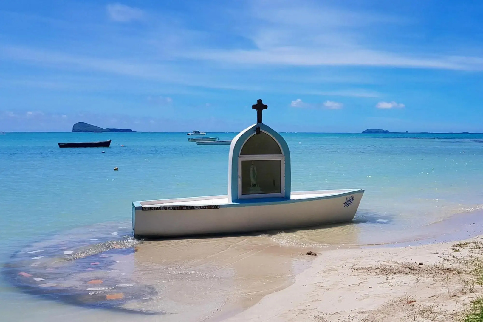 Mythic Suites & Villas