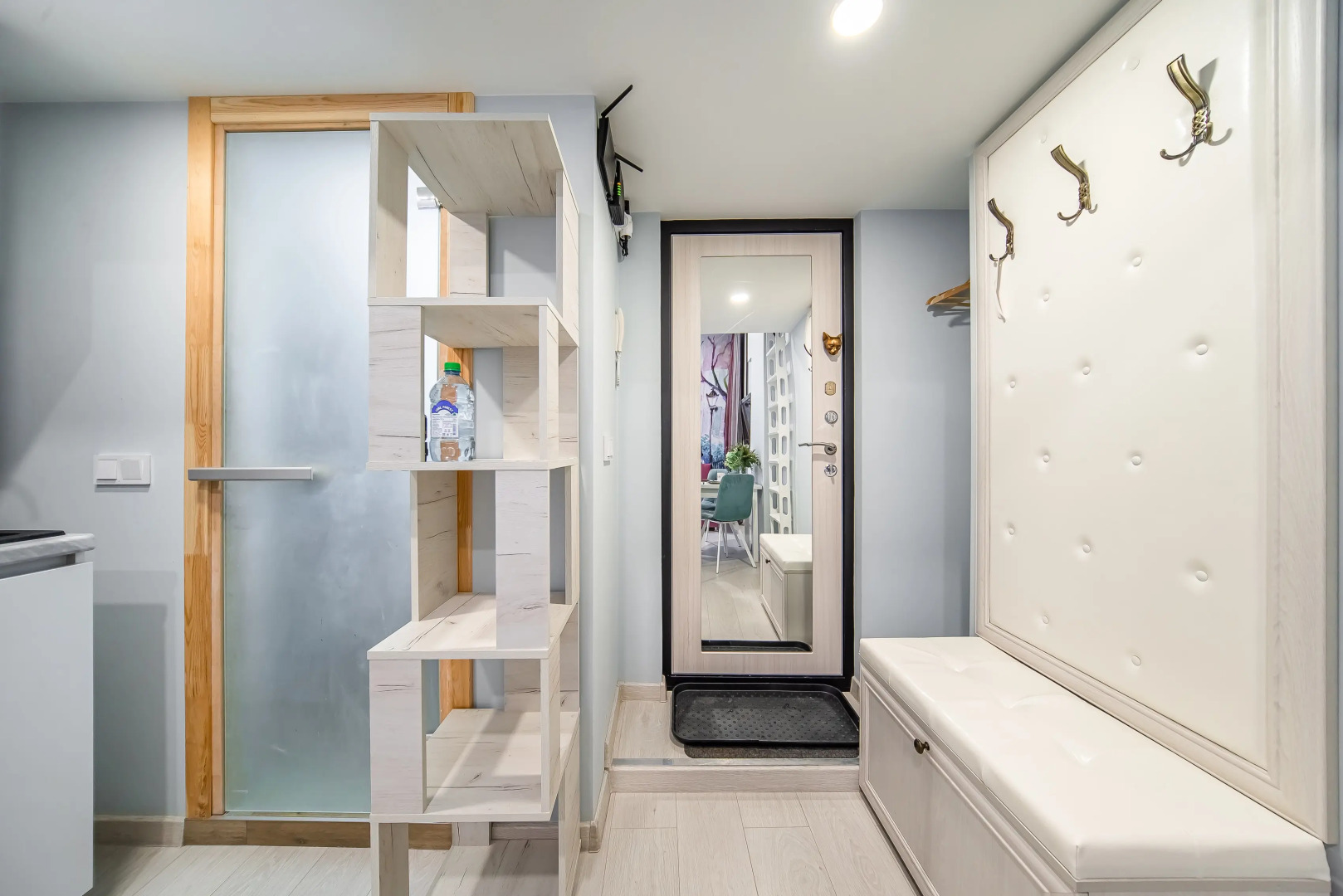 Апартаменты iRon Cat Кузнечный у Невского Проспекта