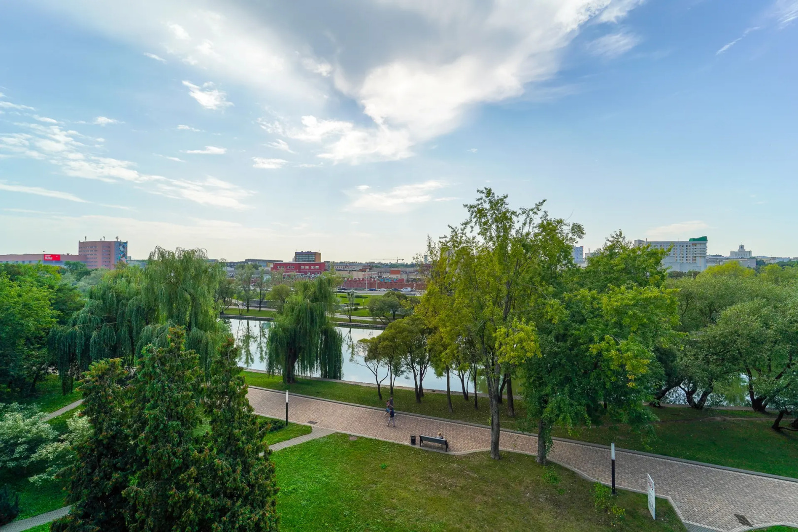 Квартира Просторная 2-комнатная в тихом центре Минска