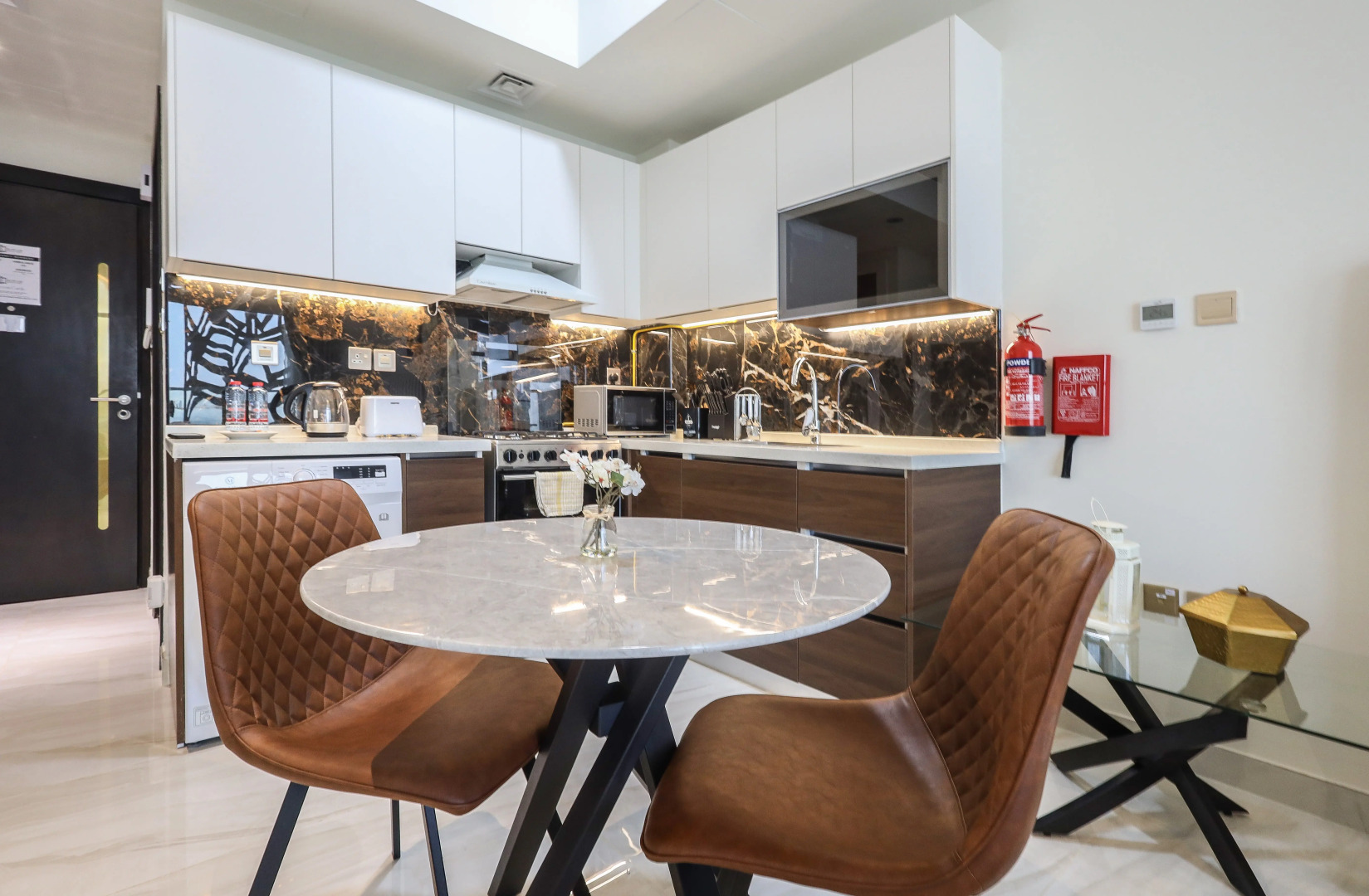 Apartments Elite Lux Holiday Homes - Jewelz Residences Studio in Arjan