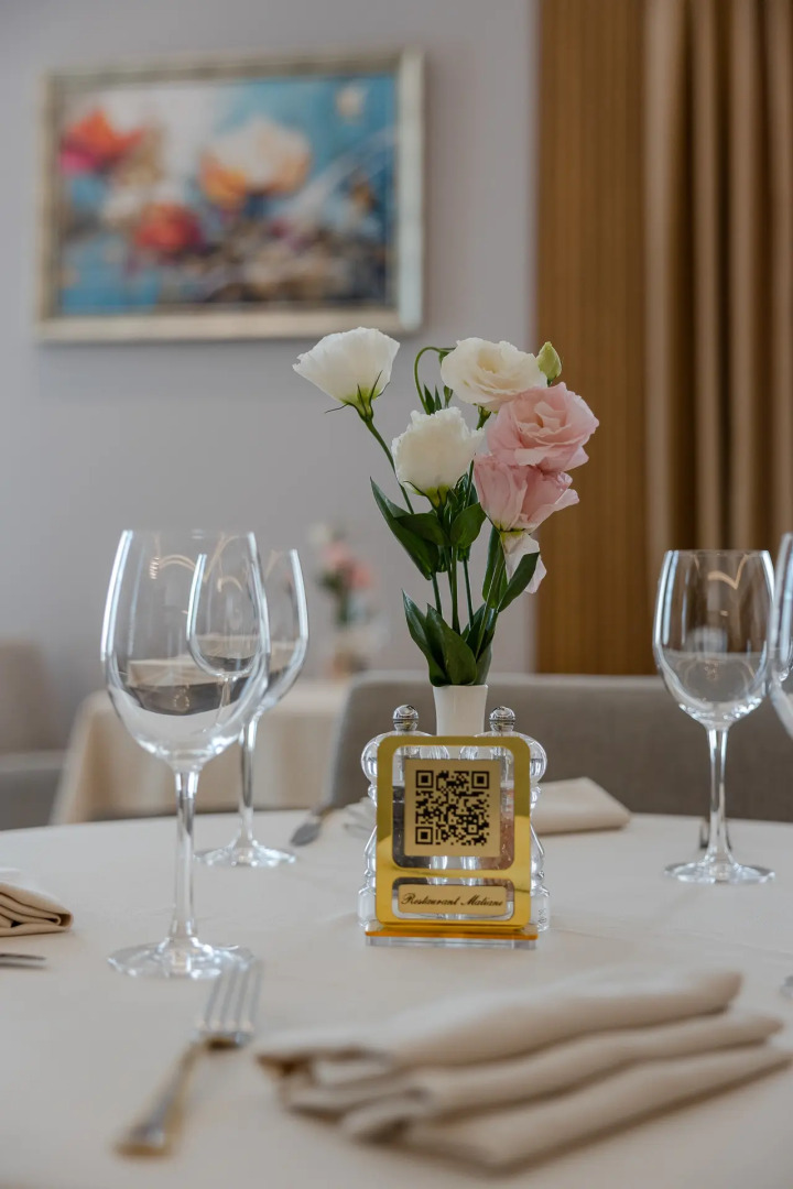 Отель London 1889 & Casino