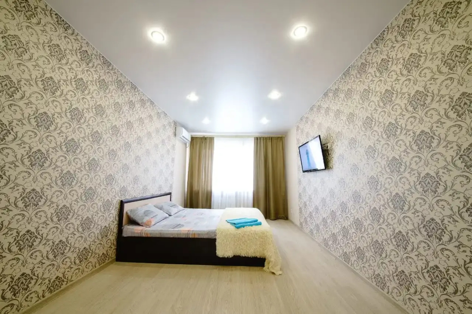 Апартаменты на Симбирцева 40а