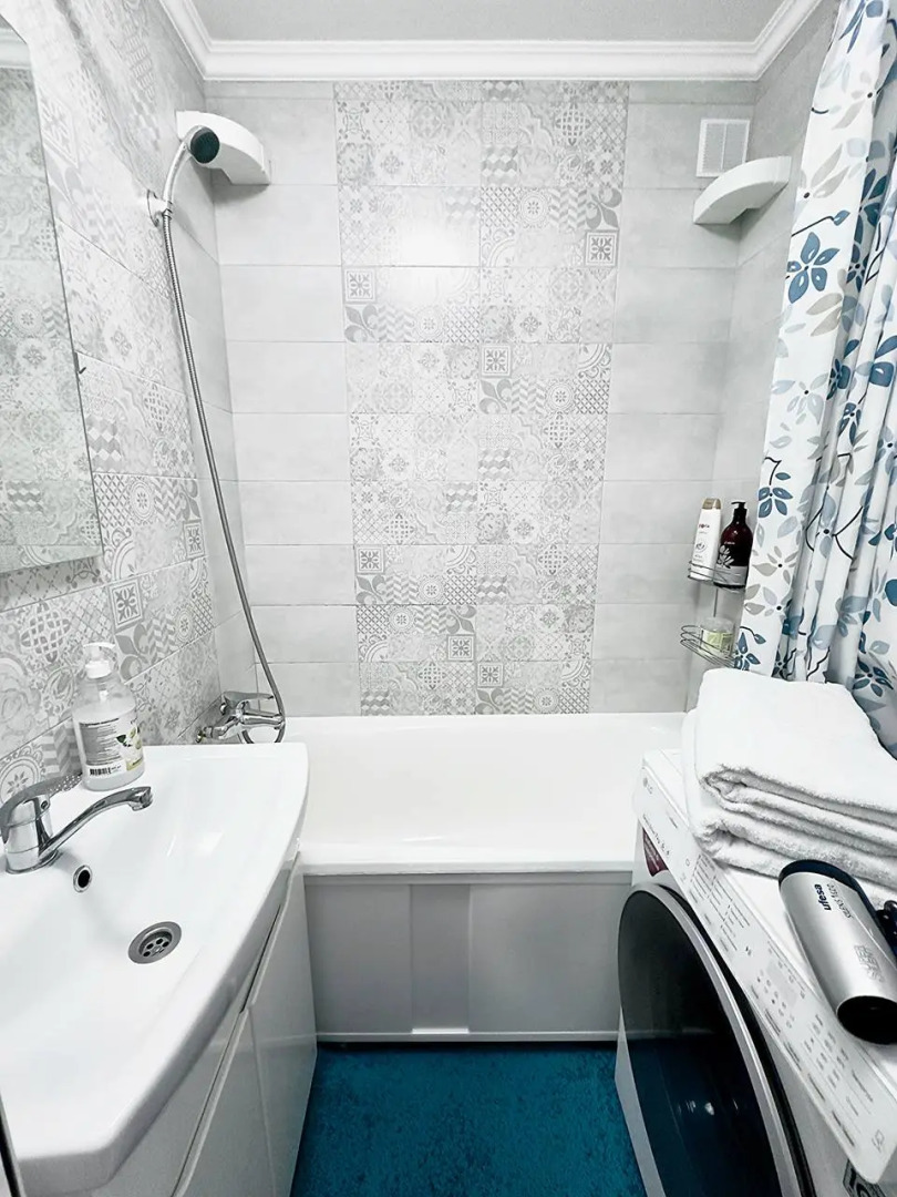 Апартаменты 2 комнаты в центре по улице Короля