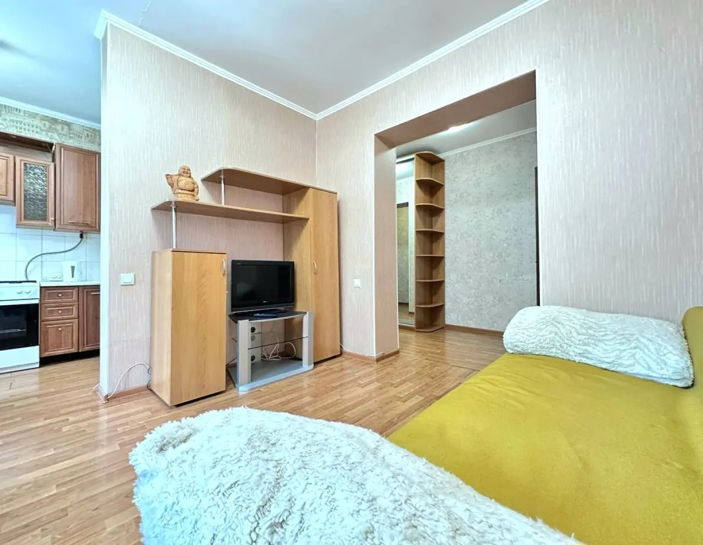 Квартира трехкомнатная в центре на Весенней