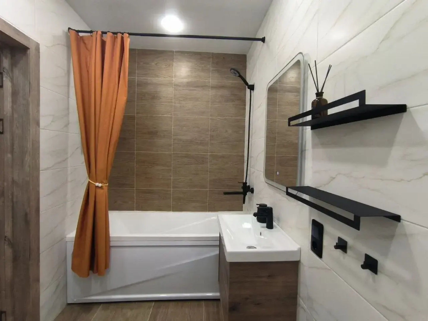 Квартира Abakan.Apart на Генерала Тихонова 4