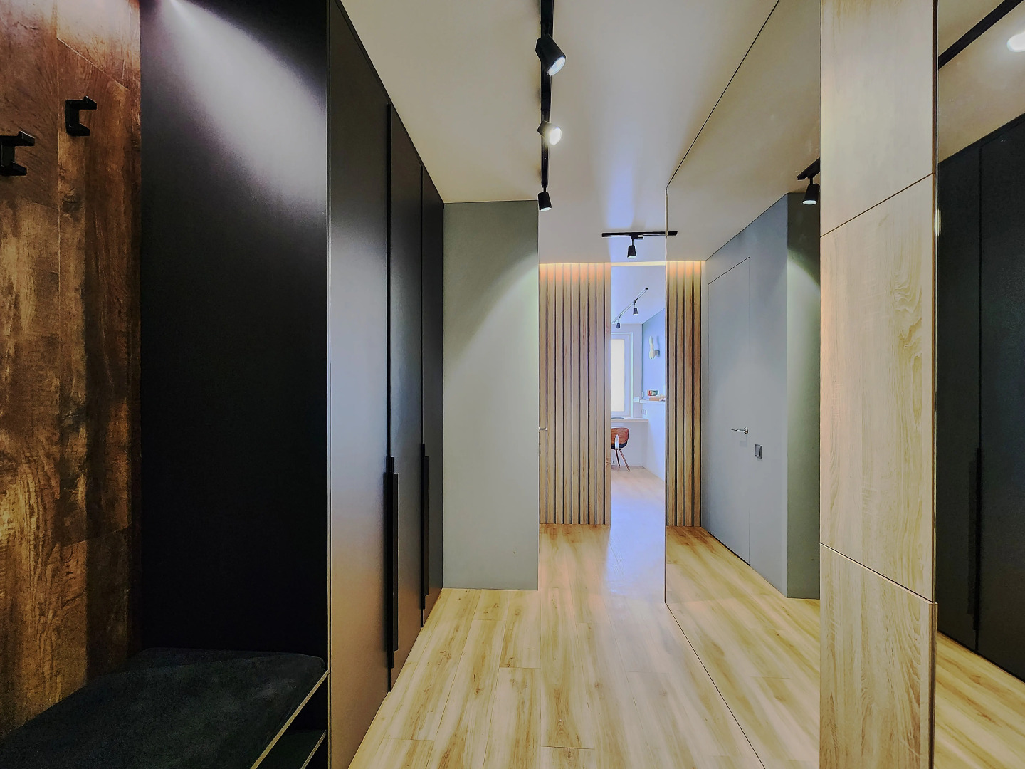 Апартаменты в Центре с Проектором, Компьютером и PS5