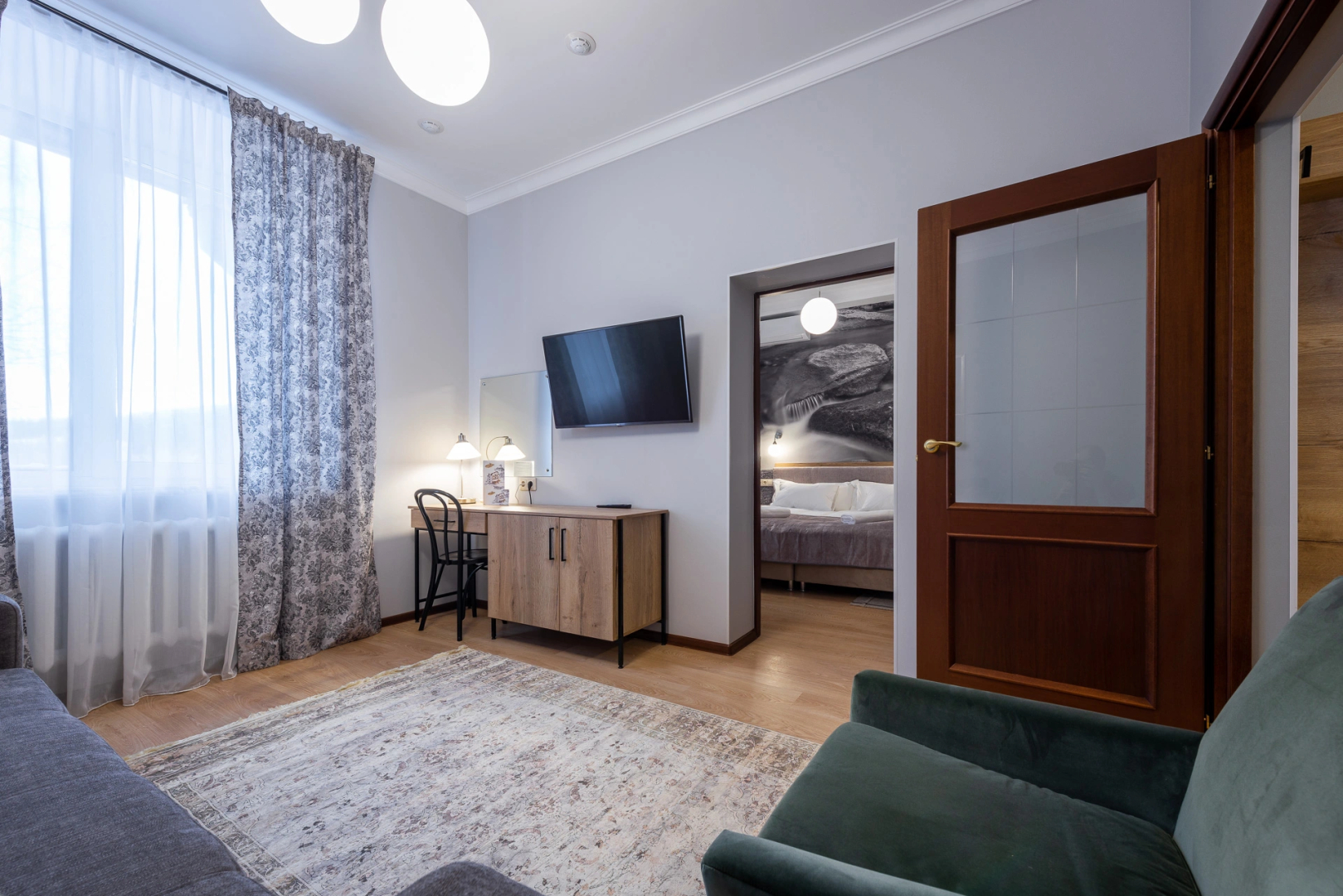 Отель На камушках