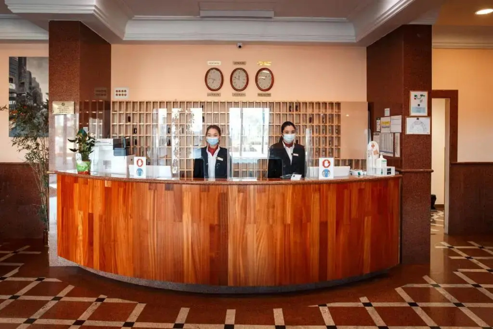 Отель River Palace