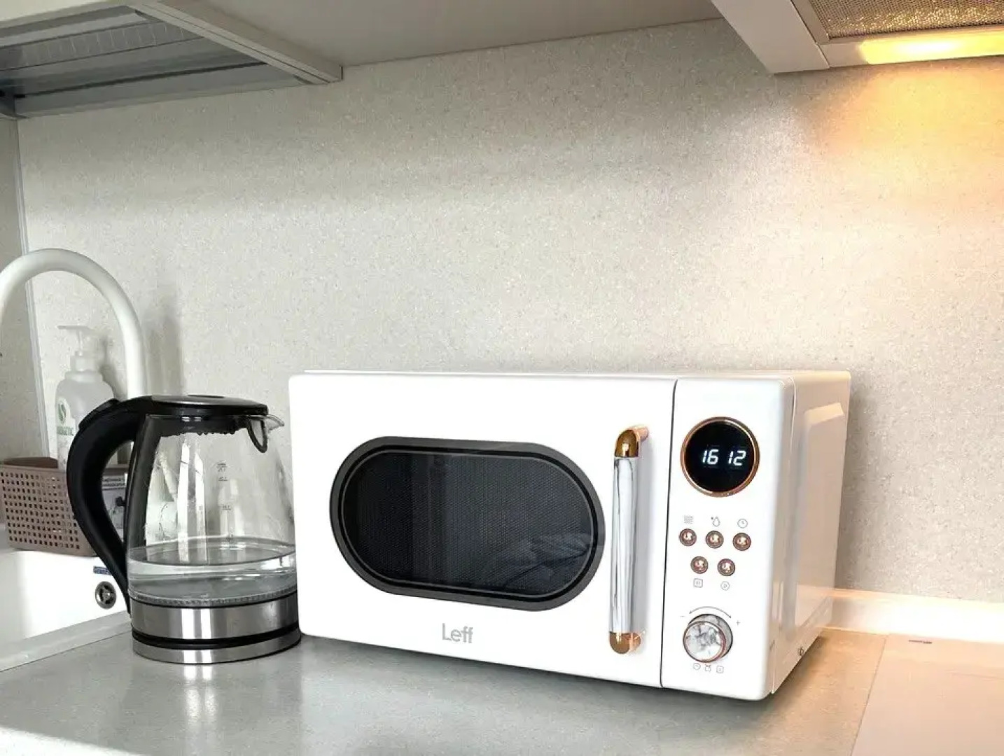 Апартаменты Светлый Люкс Вернадка