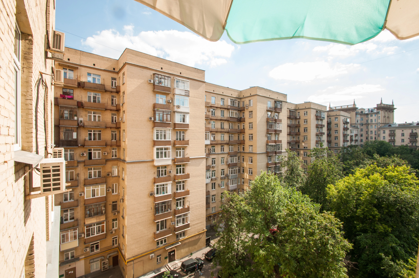 Апартаменты Квартира рядом с домом Брежнева