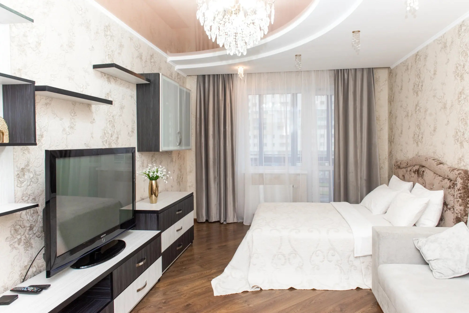 Апартаменты 3х комнатные пр-т Держинского 22 Центр