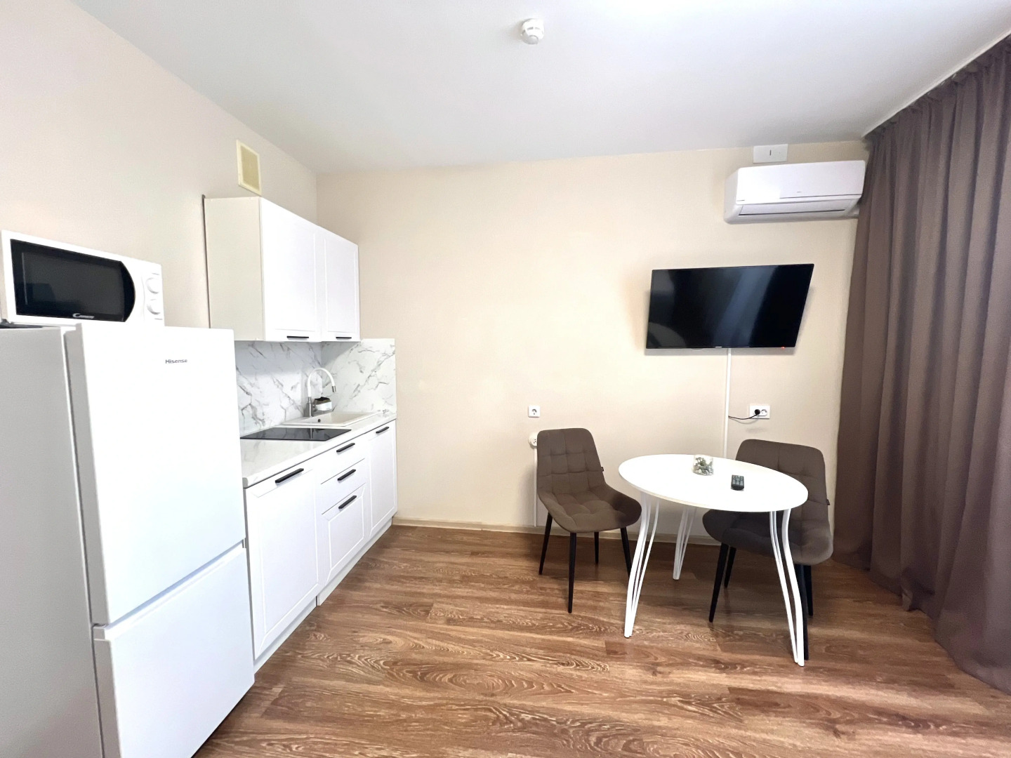 Апартаменты в ЖК Академ Riverside на Братьев Кашириных