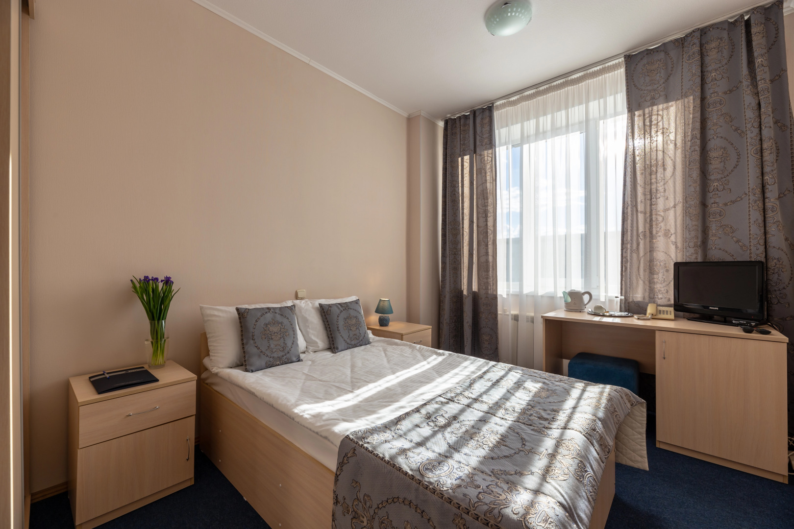 Отель Парус