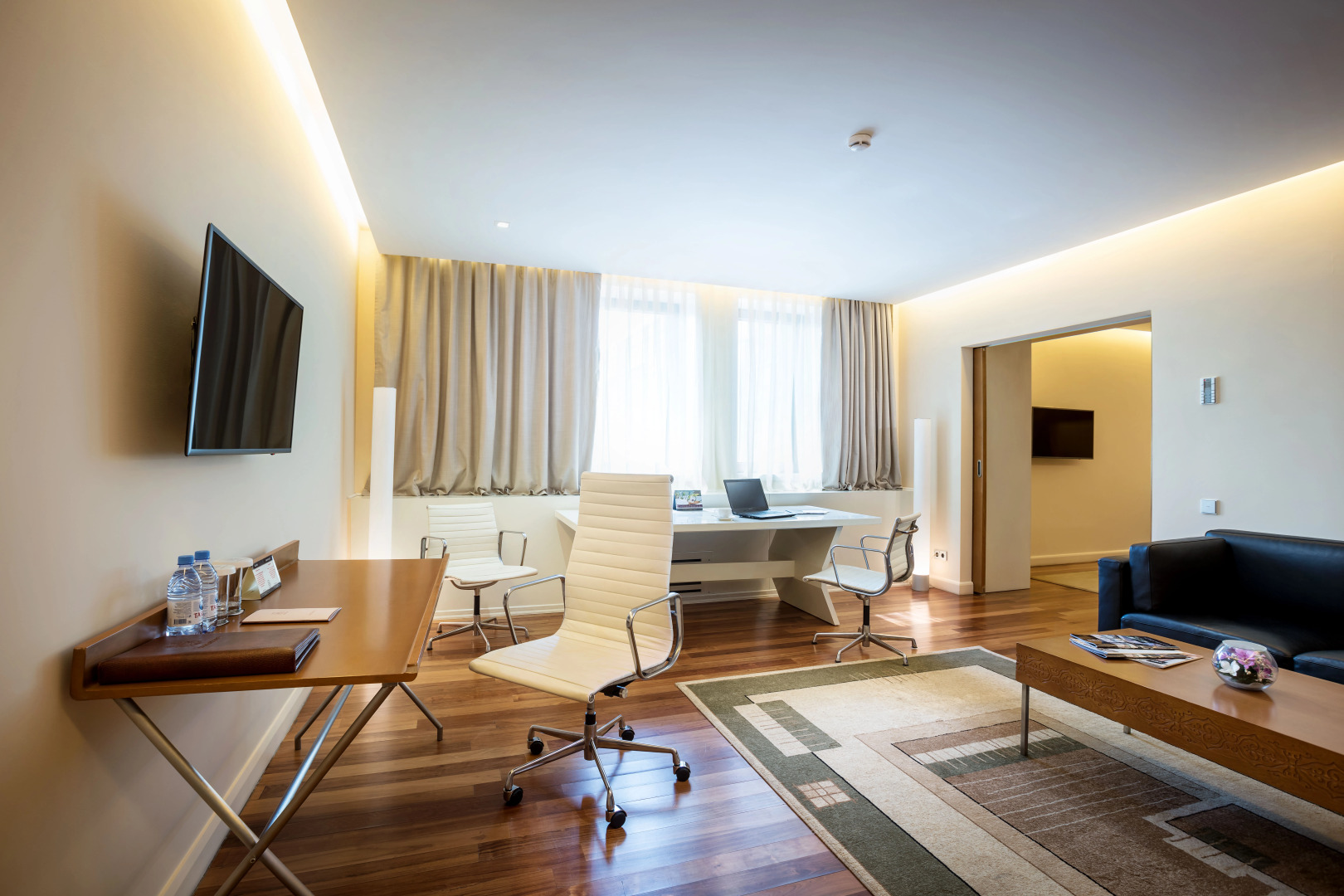 Отель Достык