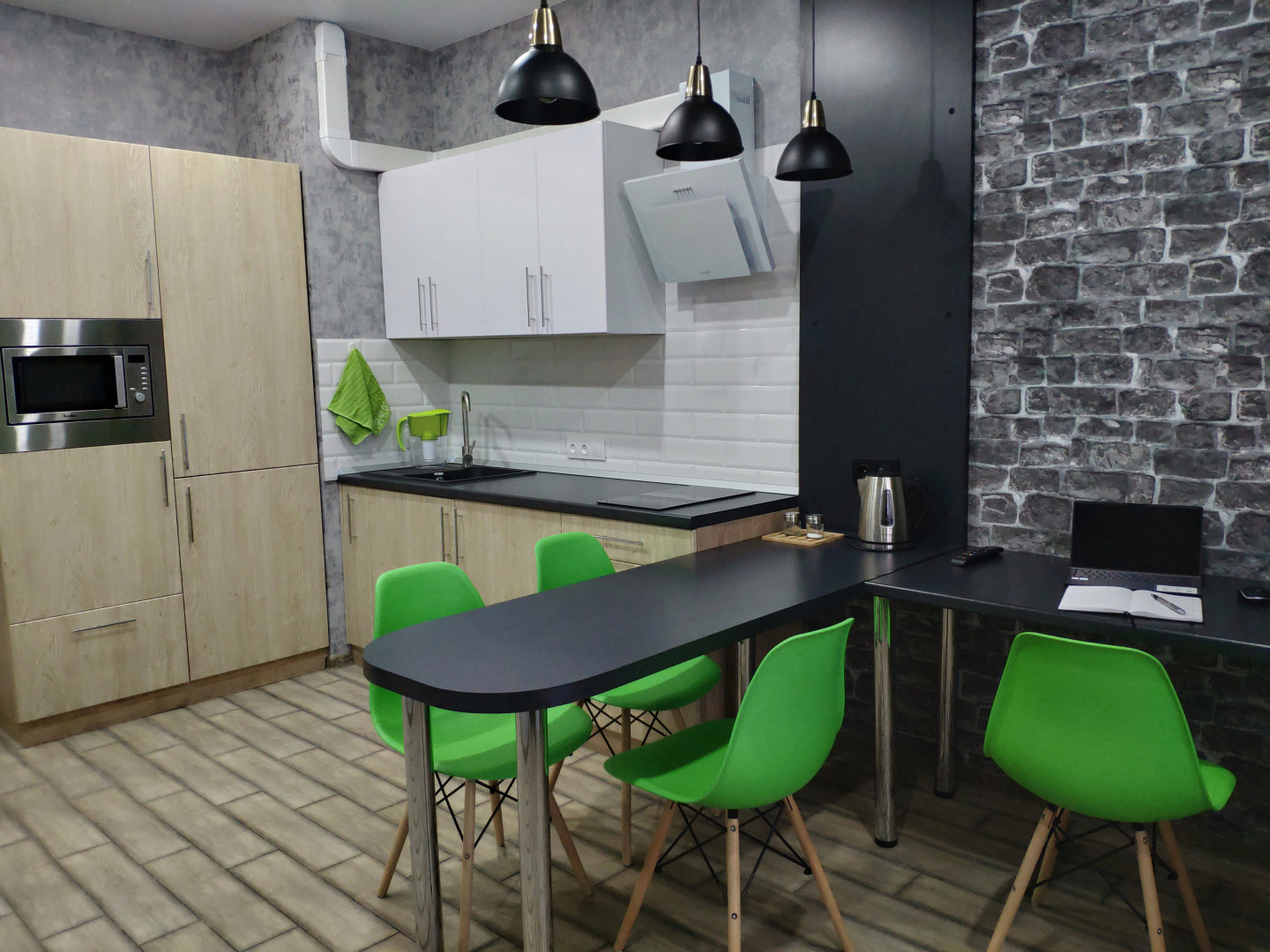 Квартира Просторные стильные апартаменты в центре с супер видом