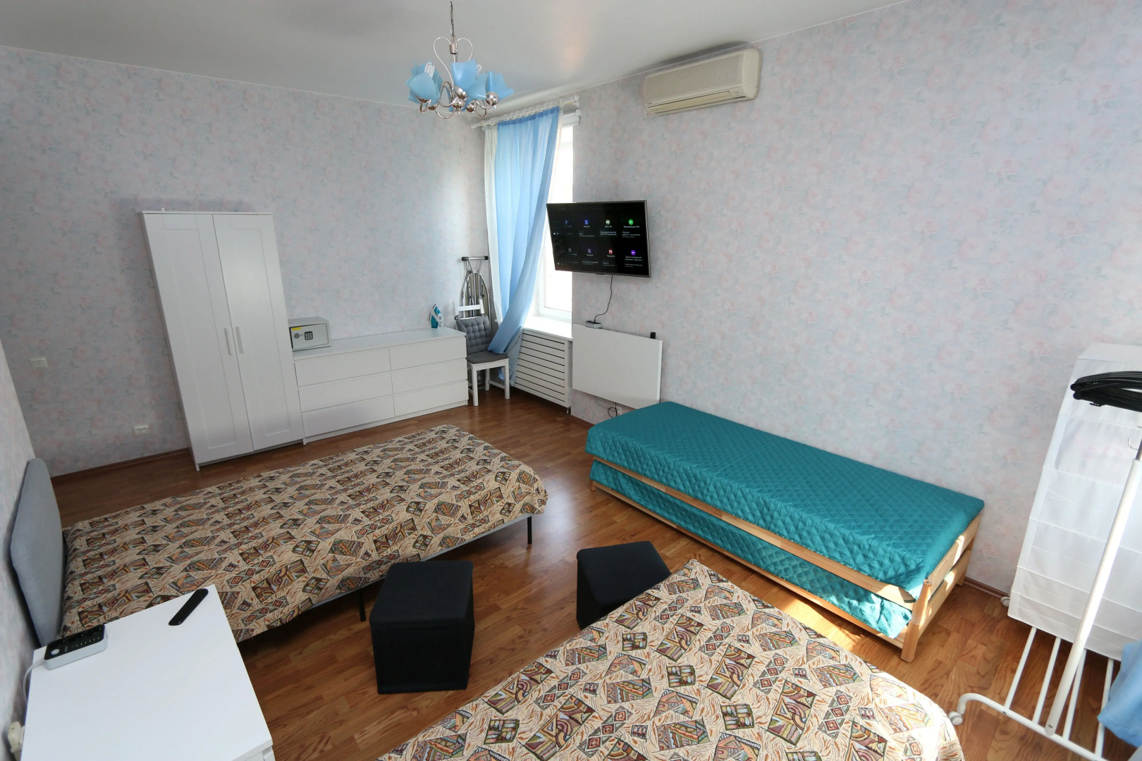 Квартира Просторная квартира с сауной рядом